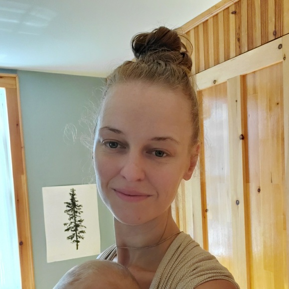 Meet your Posher, Amanda - Picture 1 of 1